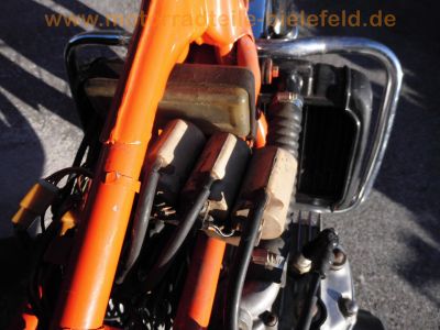 Suzuki_GT750_Wasserbueffel_3-Zylinder_2-Takt_Ur-Modell_aus_1972_-_wie_GT550_GT380_62.jpg