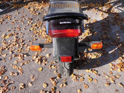 Suzuki_GSX600F_blau_MBS_Ersatzteile_2x_original-Auspuff_Motor_Verkleidung_Gabel_42.jpg