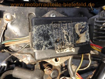 Suzuki_GSX400E_gruen_GK53C_in_Teilen_original_Motor_Auspuff_Sankei_2119_Tank_Regler_-_wie_GSX250E_40.jpg