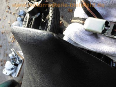 Suzuki_GSX400E_gruen_GK53C_in_Teilen_original_Motor_Auspuff_Sankei_2119_Tank_Regler_-_wie_GSX250E_50.jpg
