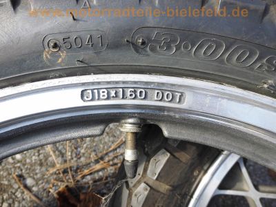 Suzuki_GSX400E_gruen_GK53C_in_Teilen_original_Motor_Auspuff_Sankei_2119_Tank_Regler_-_wie_GSX250E_59.jpg