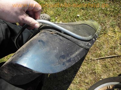 Yamaha_XS750_1T5_Rolling_Chassis_rot_Ballon-Tank_Original-Papiere_3-Zylinder_Dreizylinder_Triple_wie_XS750SE_3L3_XS850_4E2_-_no_XS500_XS650_XS1100_26.jpg