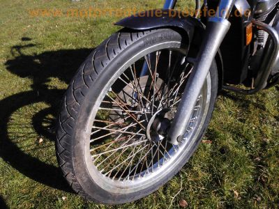 Suzuki_VS750_Intruder_VR51A_V2_Chopper_schwarz_original_Auspuff_SANKEI_2236_Sturzbuegel_Sissybar_43kW_58PS_-_wie_VS600_VS700_VS800_VS1400_31.jpg