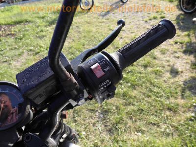 Suzuki_GSX400E_GK53C_weiss-blau_JAMA-Auspuff_Koffertraeger_Gepaecktraeger_-_wie_GSX250E_GS25x_GS40x_GK51C_GJ53B_26.jpg