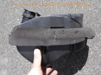 Yamaha_TDM850_3VD_1Rad_Twin_Motor_Vergaser_Elektrik_-_spare-parts_Ersatzteile_wie_XTZ750_Supertenere_3LD_174.jpg