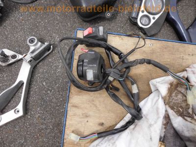 Yamaha_TDM850_3VD_1Rad_Twin_Motor_Vergaser_Elektrik_-_spare-parts_Ersatzteile_wie_XTZ750_Supertenere_3LD_50.jpg