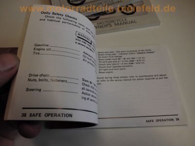 Kawasaki_Fahrer-Handbuch_Betriebsanleitung_Werkstatt-Handbuch_owners_manual_KH_KZ_Z_KL_KE_125_175_200_250_305_400_440_450_500_550_650_750_900_1000_1100_B_J_LTD_UT_GP_143.jpg