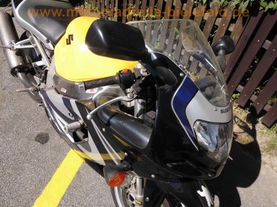 Suzuki_GSXR_750_K0_WVBD_1Hd_2x_Motor_2x_Renn-Verkeidung_2x_Radsatz_Tuning_SR-Racing_Titan-Auspuff_0083SR_Renn-Bereifung_Regen-Reifen_-_wie_GSX-R_GSXR_600_1000_K1_K2_K3_K4_K5_203.jpg