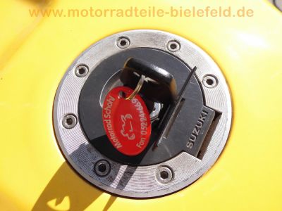 Suzuki_GSXR_750_K0_WVBD_1Hd_2x_Motor_2x_Renn-Verkeidung_2x_Radsatz_Tuning_SR-Racing_Titan-Auspuff_0083SR_Renn-Bereifung_Regen-Reifen_-_wie_GSX-R_GSXR_600_1000_K1_K2_K3_K4_K5_235.jpg