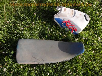 Kawasaki_KLR_250_D_KL250D_weiss-blau_Einzylinder-Enduro_ohne_Motor_-_wie_KL600_KL650_KLR600_KLR650_A_B_C_Tengai_30.jpg