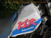 Kawasaki_KLR_250_D_KL250D_weiss-blau_Einzylinder-Enduro_ohne_Motor_-_wie_KL600_KL650_KLR600_KLR650_A_B_C_Tengai_12.jpg