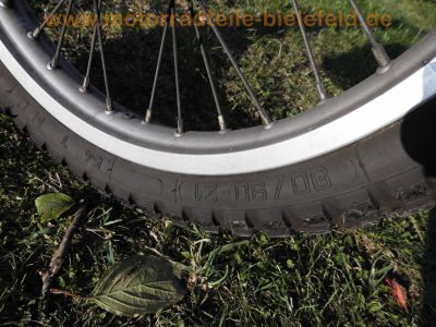 Yamaha_XTZ_660_Tenere_3YF_1998_schwarz_Sturzbuegel_-_wie_4BW_4MY_4NV_4NW_4MD_Motor_wie_SZR_660_4SU_29.jpg