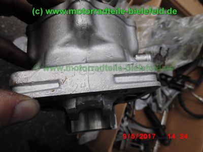 Suzuki_RGV250_GAMMA_VJ22B_Zweizylinder_Zweitakt_two-stroke_-_Teile_Ersatzteile_parts_spares_spare-parts_ricambi_repuestos_wie_VJ21_VJ23_Aprilia_RS250-123.jpg