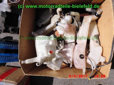 Suzuki_RGV250_GAMMA_VJ22B_Zweizylinder_Zweitakt_two-stroke_-_Teile_Ersatzteile_parts_spares_spare-parts_ricambi_repuestos_wie_VJ21_VJ23_Aprilia_RS250-77.jpg