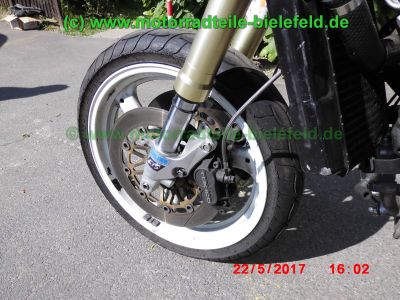 Suzuki_RGV250_GAMMA_VJ22B_Zweizylinder_Zweitakt_two-stroke_Supersportler_Tuning_an_Fahrwerk_Motor_-_no_VJ21_VJ23_Aprilia_RS250-48.jpg