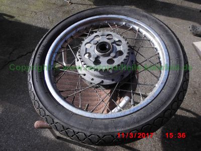 Yamaha_RD250_Typ_352_gelb_Cup-Racer_Cafe-Racer_Alu-Tank_Vollverkleidung_Hoeckersitzbank_-_Teile_Ersatzteile_spare-parts_wie_DS7_1A2_R5_RX350_RD350_Typ_351_1A1_1A3-41.jpg