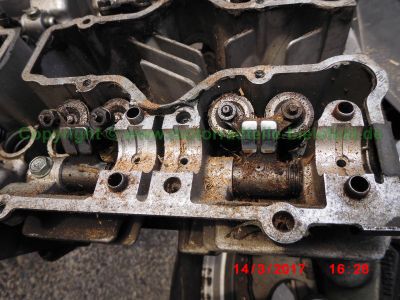 Suzuki_GSX750E_GS75X_Moto_Italia_Vollverkleidung_Thor_Tommaselli_Stummel-Lenker_257_–_Teile_Ersatzteile_spare-parts_wie_GSX1100E_GS110X-25.jpg