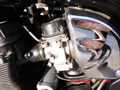 Suzuki_GSF1200S_Bandit_GV75A_crash_BOS-Auspuff_TRW_Lucas_Fussrasten_-_Ersatzteile_Teile_spares_spare-parts_wie_WVA9_34.JPG