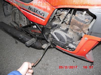 Honda_MBX80_HC04_rot_2x_Schlachtfahrzeug_-_Teile_Ersatzteile_spares_parts_wie_MBX50_AC05_MBX125_MT_50_80_MTX50_MTX80R2_HD08_HD09_MTX125R_35.jpg