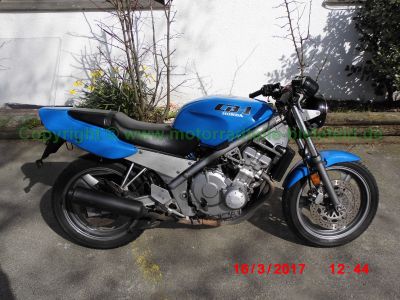 Honda_CB-1_CB400F_NC27_blau_Tankdellen_-_Motor_Technik_wie_CBR400RR_NC23_NC29-40.jpg