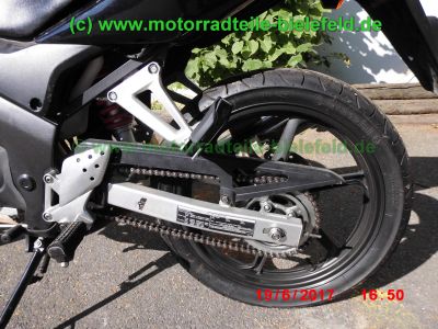 Honda_CBR125R_JC34_rot_Sturz_-_plus_Teile_Ersatzteile_parts_spares_spare-parts_ricambi_repuestos_wie_JC39-263.jpg