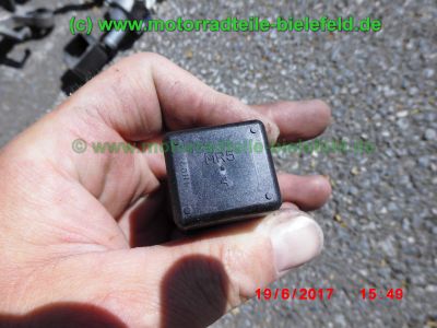 Honda_CBR125R_JC34_rot_Sturz_-_plus_Teile_Ersatzteile_parts_spares_spare-parts_ricambi_repuestos_wie_JC39-50.jpg