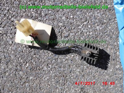 Honda_CB125J_blau_Oldtimer_1978_teilzerlegt_plus_Ersatzteile_Teile_spare-parts_ricambi_repuestos_–_Technik_wie_CB125S_CG125_XL125K_SL125-66.jpg