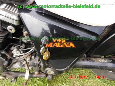 Honda_V45_AME_US-Magna_RC07_baugleich_VF750C_RC09_breite_gereckte_AME-Gabel_vorverlegte_Seeger_Fussrasten-Anlage_–_wie_VT_VF_500_700_750_Super-Magna_Shadow_PC13_RC14_RC19_RC21_RC28_RC29-145.jpg