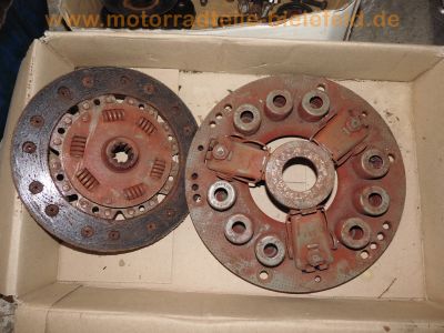 Steyr-Daimler-Puch_Haflinger_703AP_4x4_Allrad-LKW_-_Ersatzteile_Teile_spare-parts_Motor_Vergaser_Dynastarter_Technik_wie_Steyr-Puch_500_650_700AP_Haflinger_117.jpg
