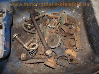 Steyr-Daimler-Puch_Haflinger_703AP_4x4_Allrad-LKW_-_Ersatzteile_Teile_spare-parts_Motor_Vergaser_Dynastarter_Technik_wie_Steyr-Puch_500_650_700AP_Haflinger_122.jpg