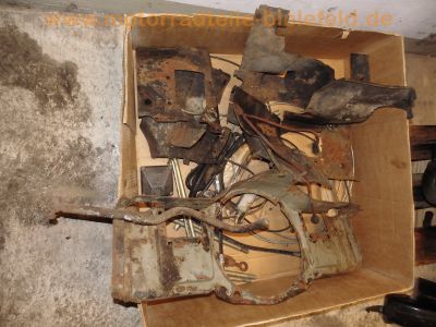 Steyr-Daimler-Puch_Haflinger_703AP_4x4_Allrad-LKW_-_Ersatzteile_Teile_spare-parts_Motor_Vergaser_Dynastarter_Technik_wie_Steyr-Puch_500_650_700AP_Haflinger_131.jpg