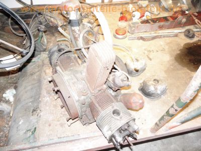 Steyr-Daimler-Puch_Haflinger_703AP_4x4_Allrad-LKW_-_Ersatzteile_Teile_spare-parts_Motor_Vergaser_Dynastarter_Technik_wie_Steyr-Puch_500_650_700AP_Haflinger_79.jpg