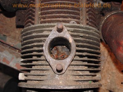 Steyr-Daimler-Puch_Haflinger_703AP_4x4_Allrad-LKW_-_Ersatzteile_Teile_spare-parts_Motor_Vergaser_Dynastarter_Technik_wie_Steyr-Puch_500_650_700AP_Haflinger_89.jpg