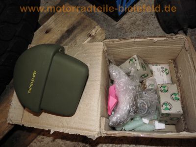 Steyr-Daimler-Puch_Haflinger_703AP_4x4_Allrad-LKW_-_Ersatzteile_Teile_spare-parts_Motor_Vergaser_Dynastarter_Technik_wie_Steyr-Puch_500_650_700AP_Haflinger_234.jpg
