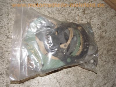 Steyr-Daimler-Puch_Haflinger_703AP_4x4_Allrad-LKW_-_Ersatzteile_Teile_spare-parts_Motor_Vergaser_Dynastarter_Technik_wie_Steyr-Puch_500_650_700AP_Haflinger_235.jpg