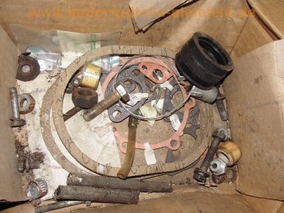 Steyr-Daimler-Puch_Haflinger_703AP_4x4_Allrad-LKW_-_Ersatzteile_Teile_spare-parts_Motor_Vergaser_Dynastarter_Technik_wie_Steyr-Puch_500_650_700AP_Haflinger_245.jpg