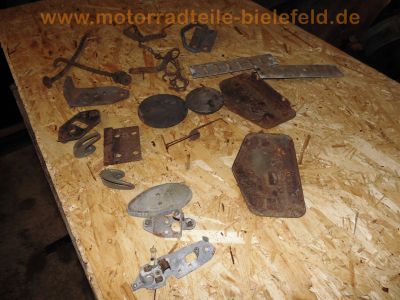 Steyr-Daimler-Puch_Haflinger_703AP_4x4_Allrad-LKW_-_Ersatzteile_Teile_spare-parts_Motor_Vergaser_Dynastarter_Technik_wie_Steyr-Puch_500_650_700AP_Haflinger_263.jpg