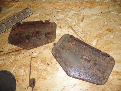 Steyr-Daimler-Puch_Haflinger_703AP_4x4_Allrad-LKW_-_Ersatzteile_Teile_spare-parts_Motor_Vergaser_Dynastarter_Technik_wie_Steyr-Puch_500_650_700AP_Haflinger_270.jpg