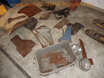 Steyr-Daimler-Puch_Haflinger_703AP_4x4_Allrad-LKW_-_Ersatzteile_Teile_spare-parts_Motor_Vergaser_Dynastarter_Technik_wie_Steyr-Puch_500_650_700AP_Haflinger_283.jpg