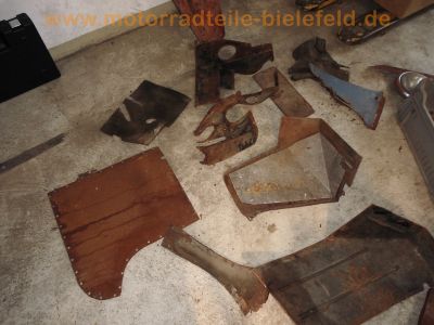Steyr-Daimler-Puch_Haflinger_703AP_4x4_Allrad-LKW_-_Ersatzteile_Teile_spare-parts_Motor_Vergaser_Dynastarter_Technik_wie_Steyr-Puch_500_650_700AP_Haflinger_292.jpg