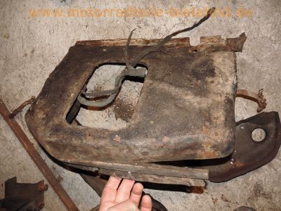 Steyr-Daimler-Puch_Haflinger_703AP_4x4_Allrad-LKW_-_Ersatzteile_Teile_spare-parts_Motor_Vergaser_Dynastarter_Technik_wie_Steyr-Puch_500_650_700AP_Haflinger_303.jpg