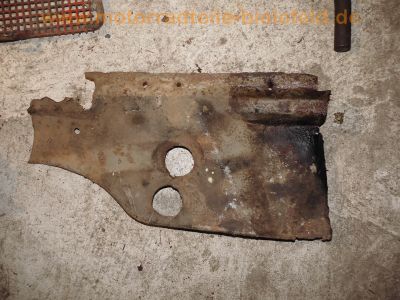 Steyr-Daimler-Puch_Haflinger_703AP_4x4_Allrad-LKW_-_Ersatzteile_Teile_spare-parts_Motor_Vergaser_Dynastarter_Technik_wie_Steyr-Puch_500_650_700AP_Haflinger_313.jpg