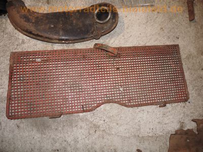 Steyr-Daimler-Puch_Haflinger_703AP_4x4_Allrad-LKW_-_Ersatzteile_Teile_spare-parts_Motor_Vergaser_Dynastarter_Technik_wie_Steyr-Puch_500_650_700AP_Haflinger_320.jpg