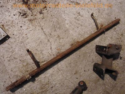 Steyr-Daimler-Puch_Haflinger_703AP_4x4_Allrad-LKW_-_Ersatzteile_Teile_spare-parts_Motor_Vergaser_Dynastarter_Technik_wie_Steyr-Puch_500_650_700AP_Haflinger_336.jpg