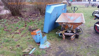 Steyr-Daimler-Puch_Haflinger_703AP_2to_zGG_Winterdienst_Raeumfahrzeug_Streufahrzeug_mit_Schneeschild_Salzstreuer_-_Motor_Technik_wie_700AP_Ersatzteile_Teile_spare-parts_84.jpg