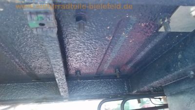Steyr-Daimler-Puch_Haflinger_703AP_restauriertes_Kommunal-Fahrzeug_mit_Hydraulik_fuer_Schneeschild_Salzstreuer_Winterdienst_Raeumfahrzeug_Streufahrzeug_-_Motor_Technik_wie_700AP_23.jpg
