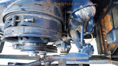Steyr-Daimler-Puch_Haflinger_703AP_restauriertes_Kommunal-Fahrzeug_mit_Hydraulik_fuer_Schneeschild_Salzstreuer_Winterdienst_Raeumfahrzeug_Streufahrzeug_-_Motor_Technik_wie_700AP_29.jpg