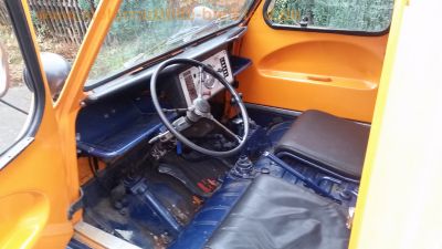 Steyr-Daimler-Puch_Haflinger_703AP_restauriertes_Kommunal-Fahrzeug_mit_Hydraulik_fuer_Schneeschild_Salzstreuer_Winterdienst_Raeumfahrzeug_Streufahrzeug_-_Motor_Technik_wie_700AP_40.jpg