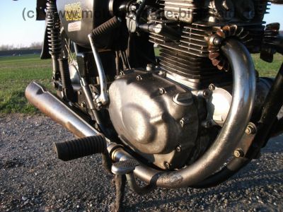 Honda_CB_125_K_blau-weiss_wie_CB_125_200_250_K_T_G_57.jpg