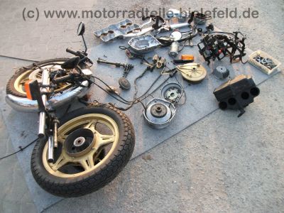 Honda_CB_750_K_KZ_RC01_Restteile_-_wie_CB_650_750_900_F_F2_Boldor_RC03_RC04_RC05_RC06_RC08_SC01_3.jpg